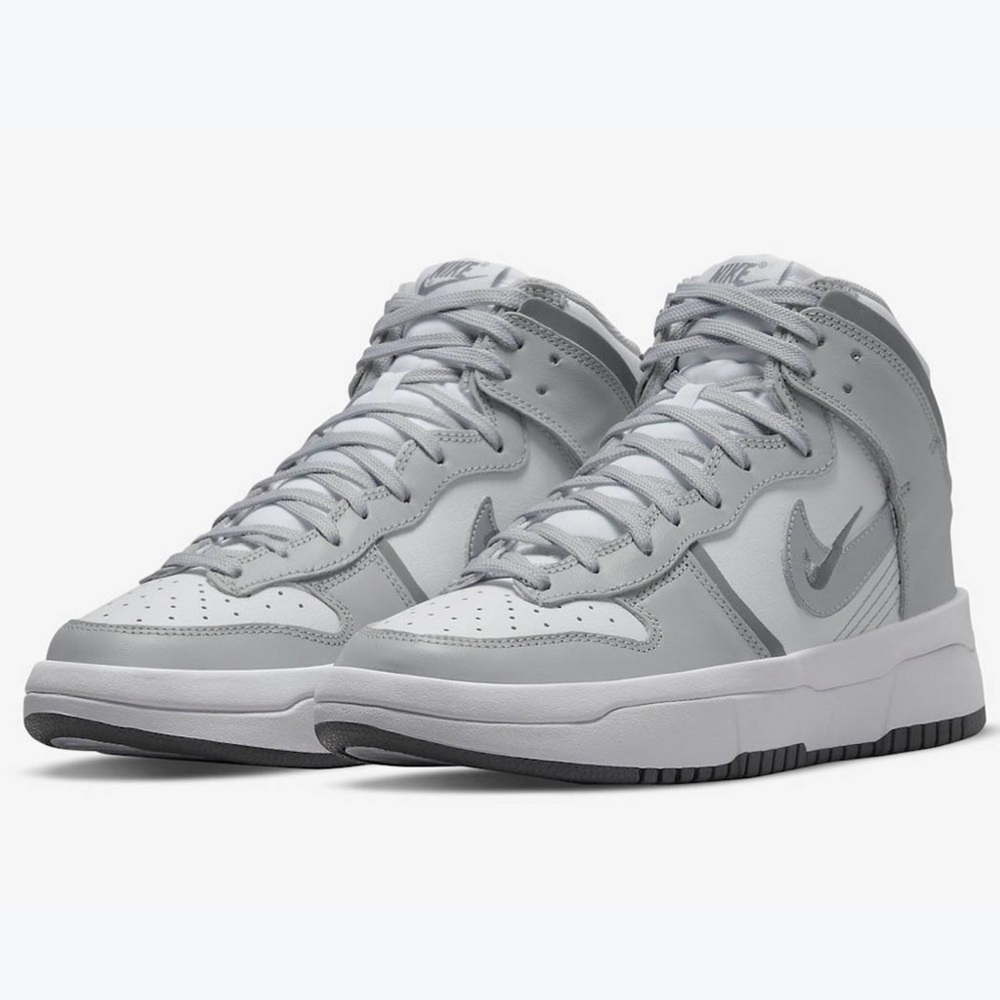 Nike Women’s Dunk High Up 7.5
